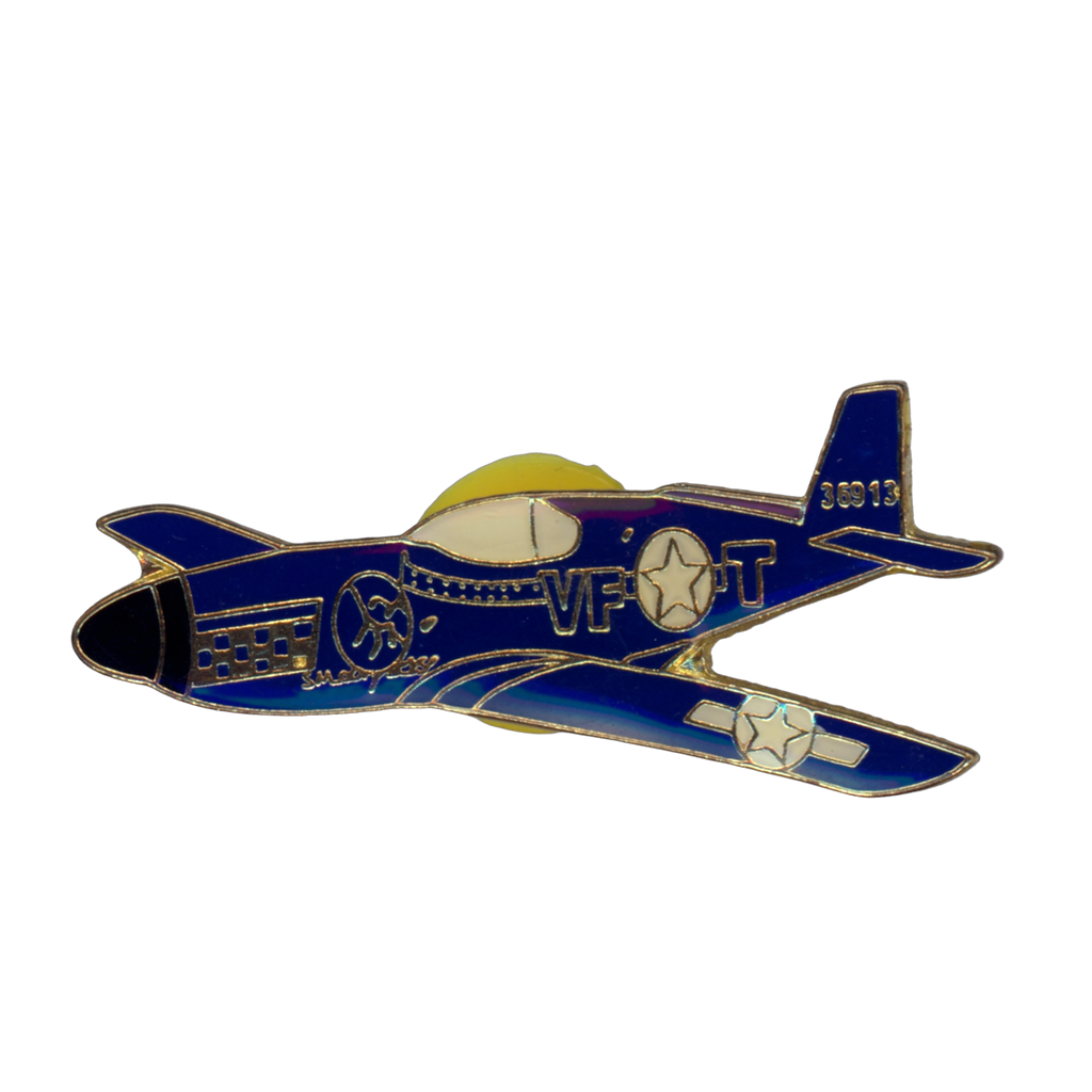 USAAF P-51 Mustang Fighter Aircraft VF-T Snoopy Vintage Lapel Pin Front